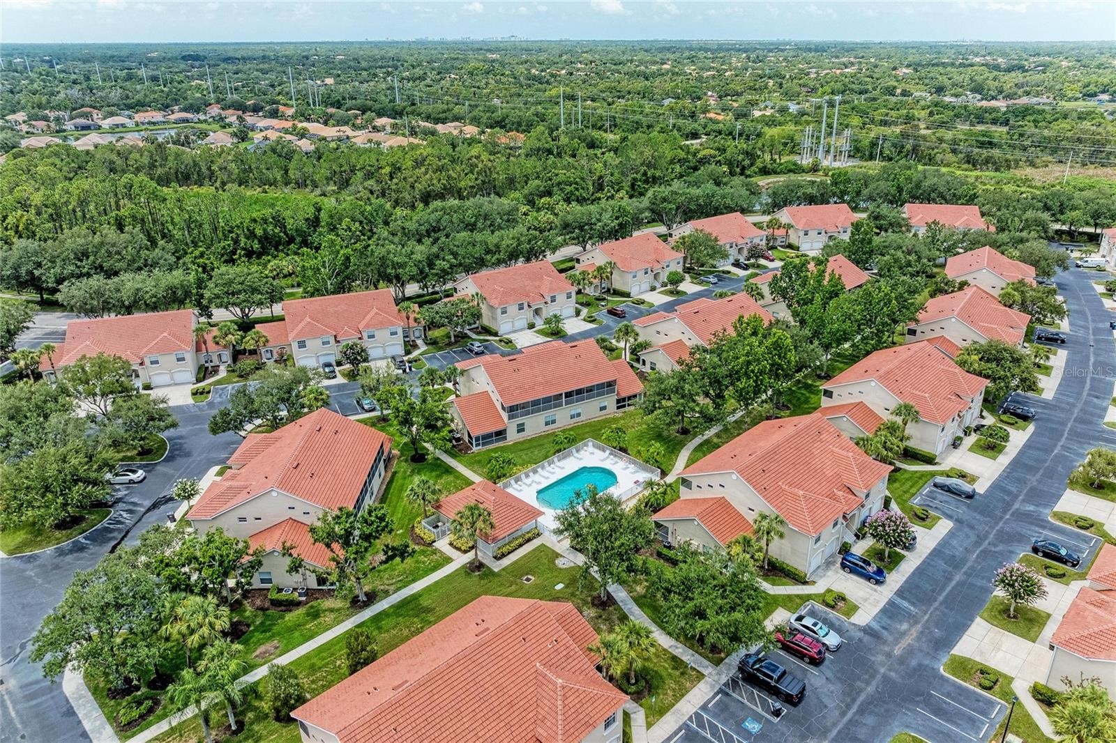 7126 CEDAR HOLLOW CIR