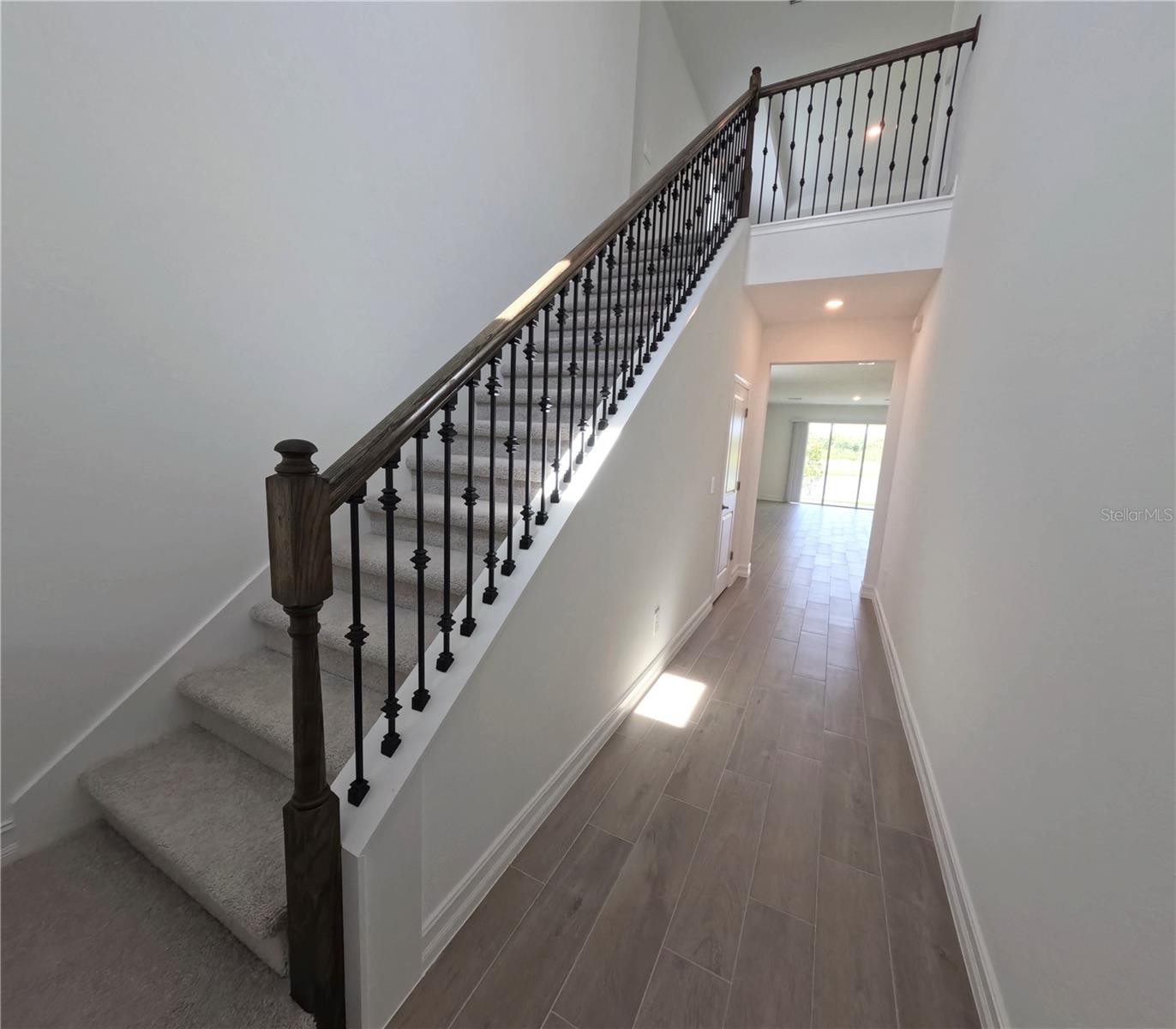 11905 71ST PL E