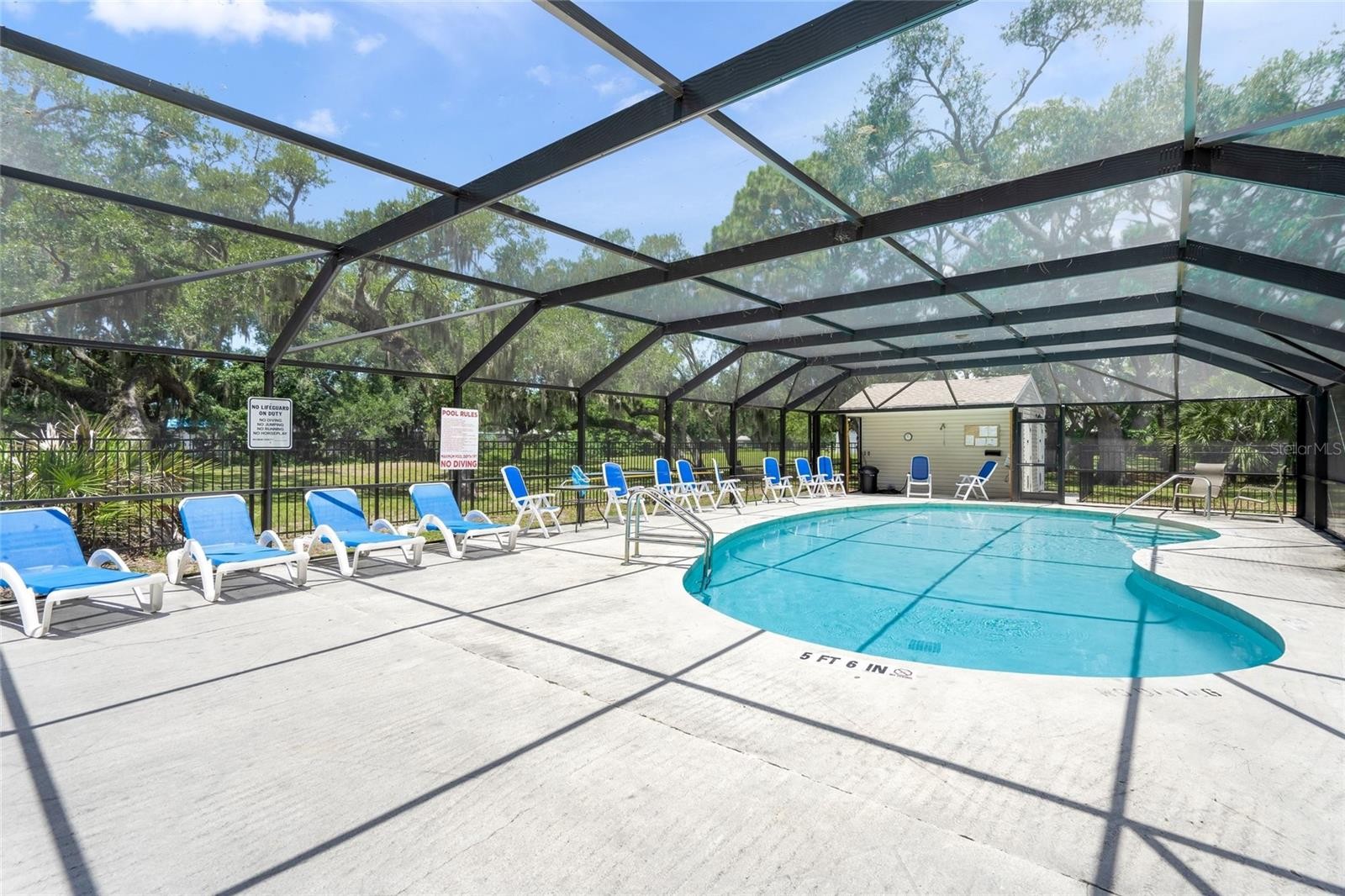 319 BEARDED OAKS CIR