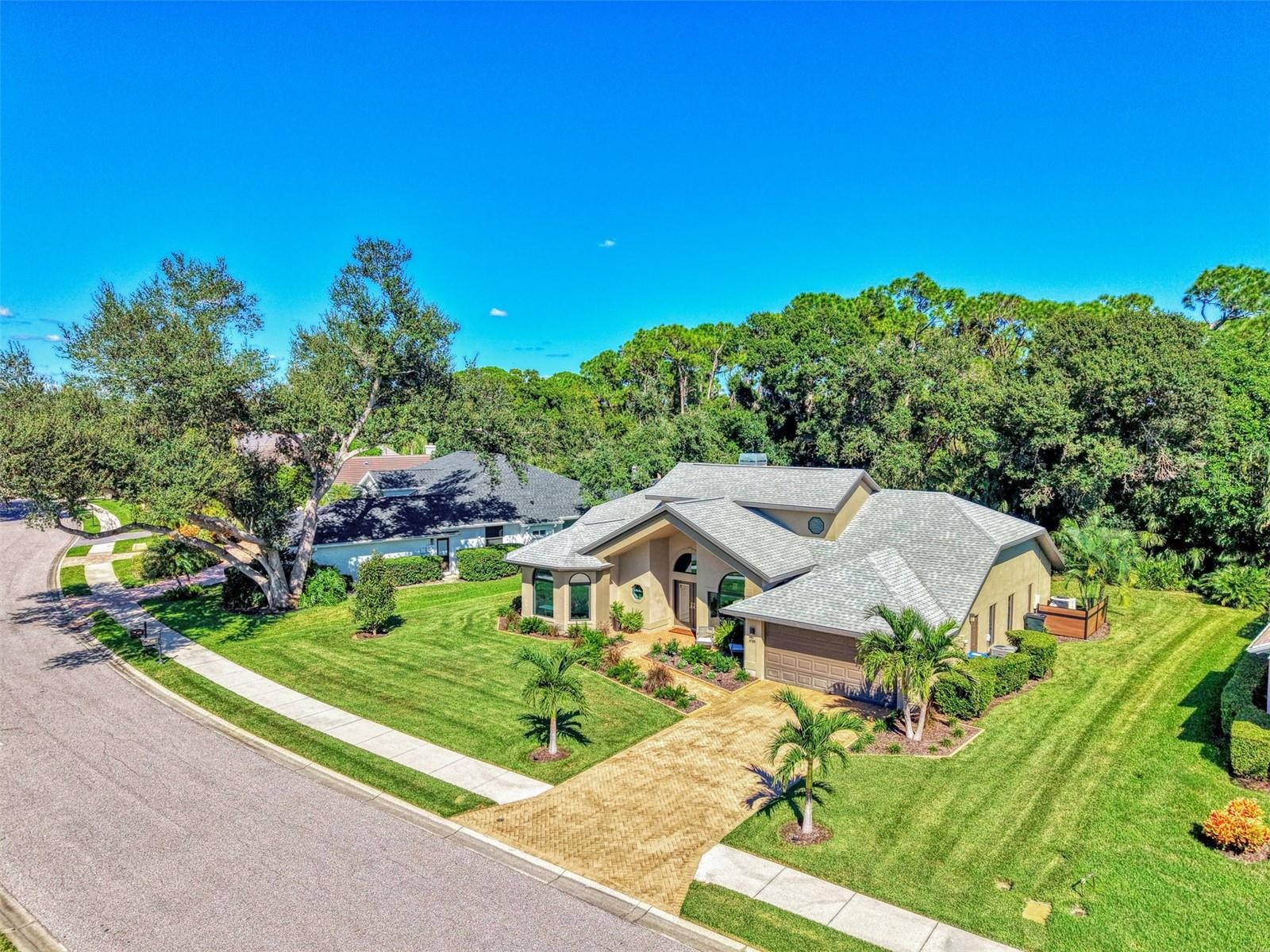 4735 WHITE TAIL LN