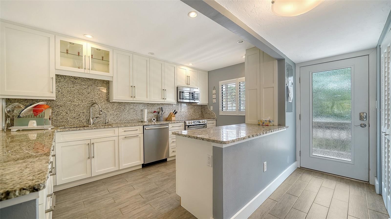 1601 PELICAN POINT DR #HA212