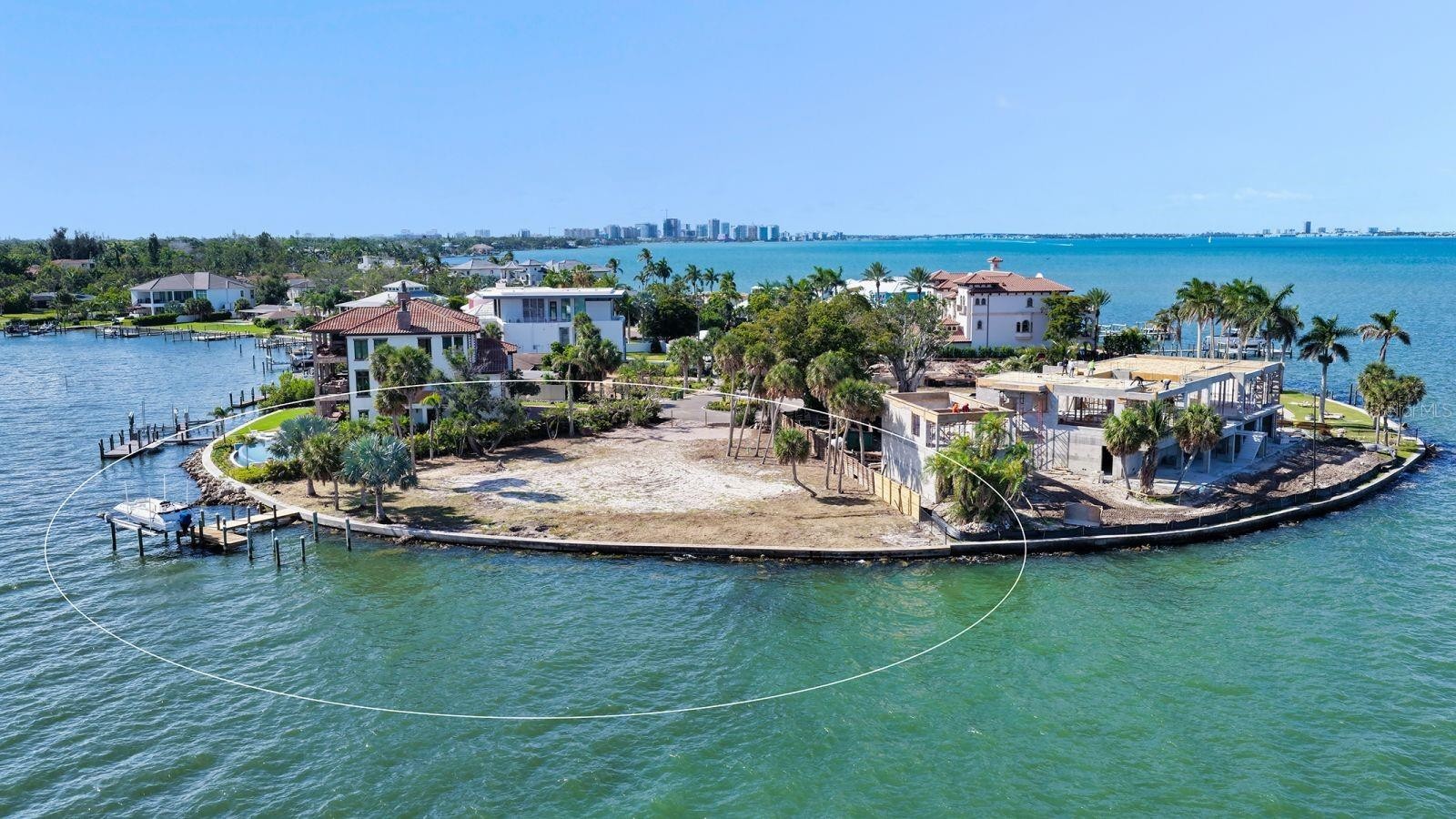 305 S SHORE DR S
