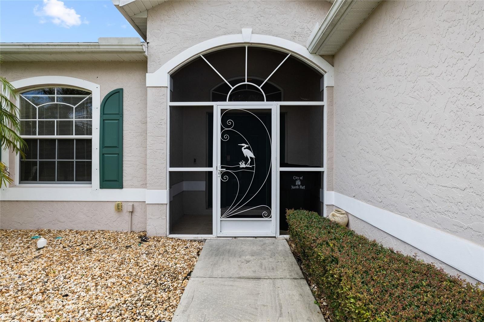 1436 HEDGEWOOD CIR