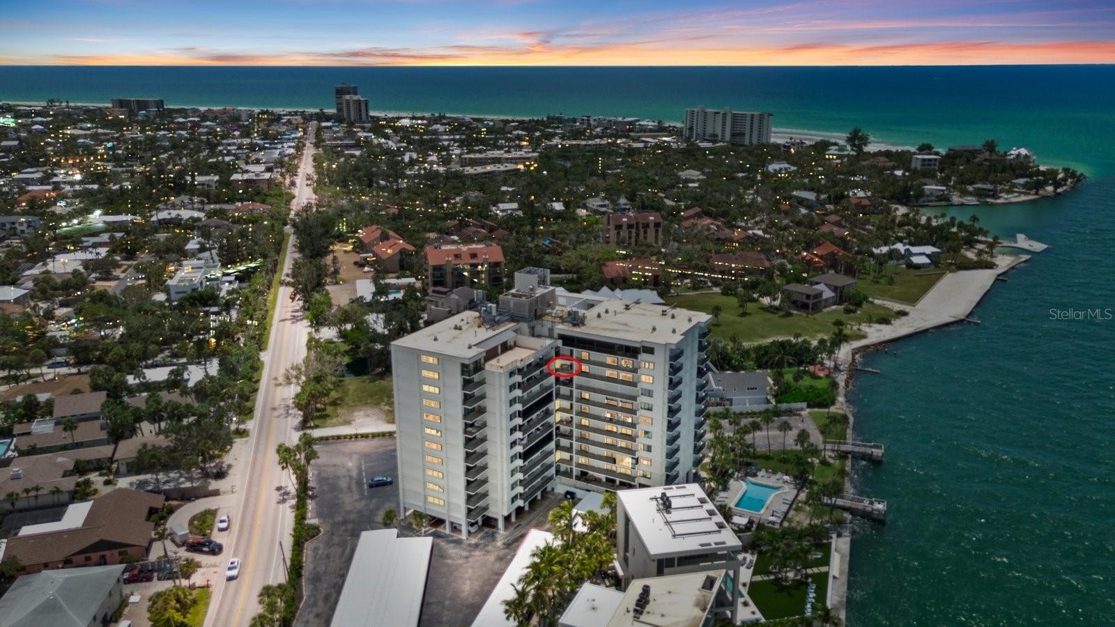 4822 OCEAN BLVD #10E