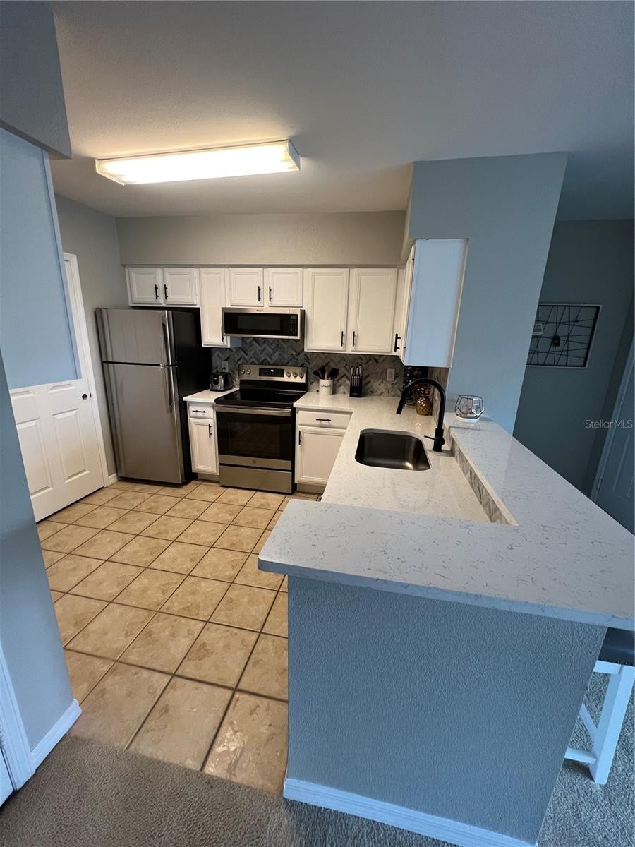 1155 VILLAGIO CIR #202