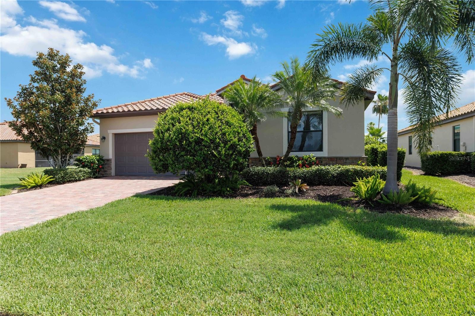 6907 QUIET CREEK DR