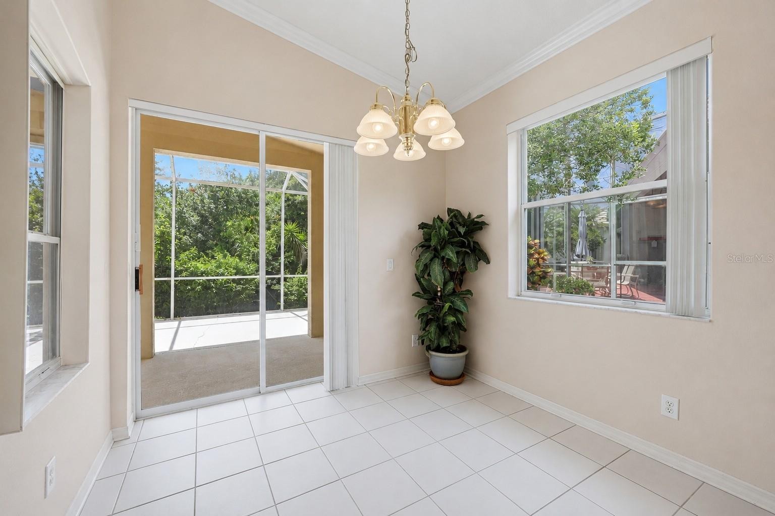 8492 IDLEWOOD CT
