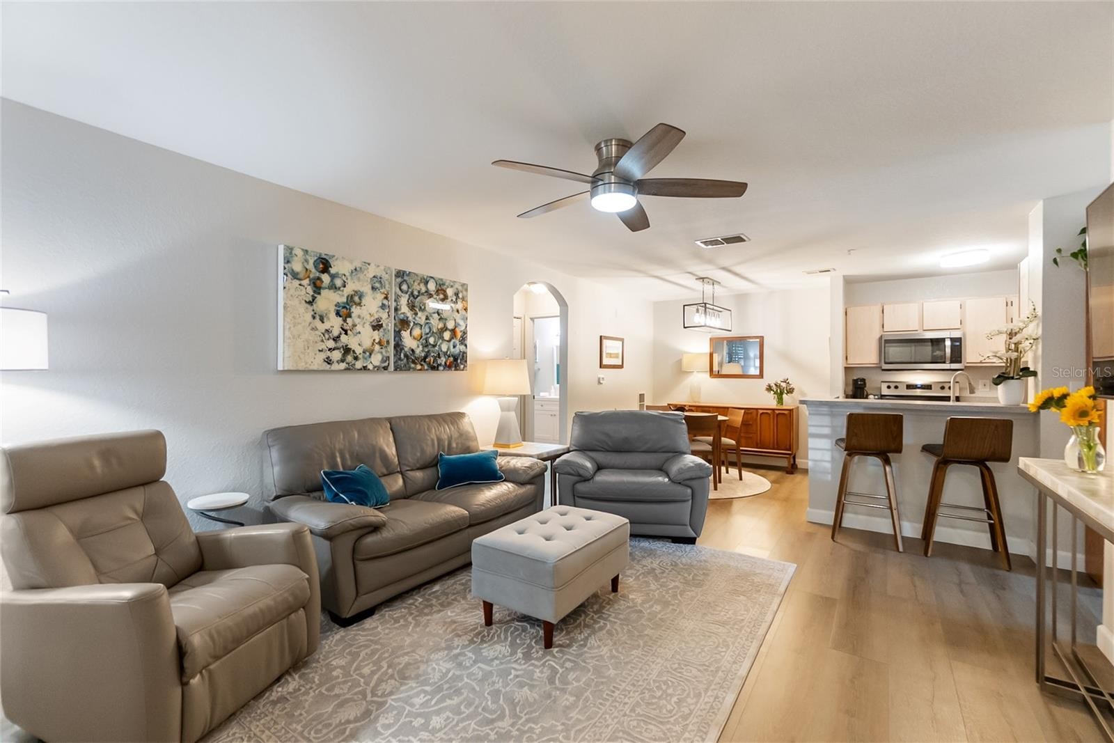 8933 MANOR LOOP #104