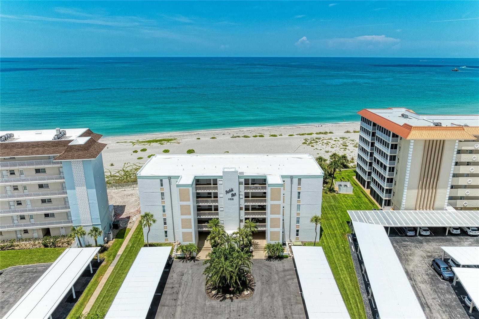 1100 TARPON CENTER DR #104
