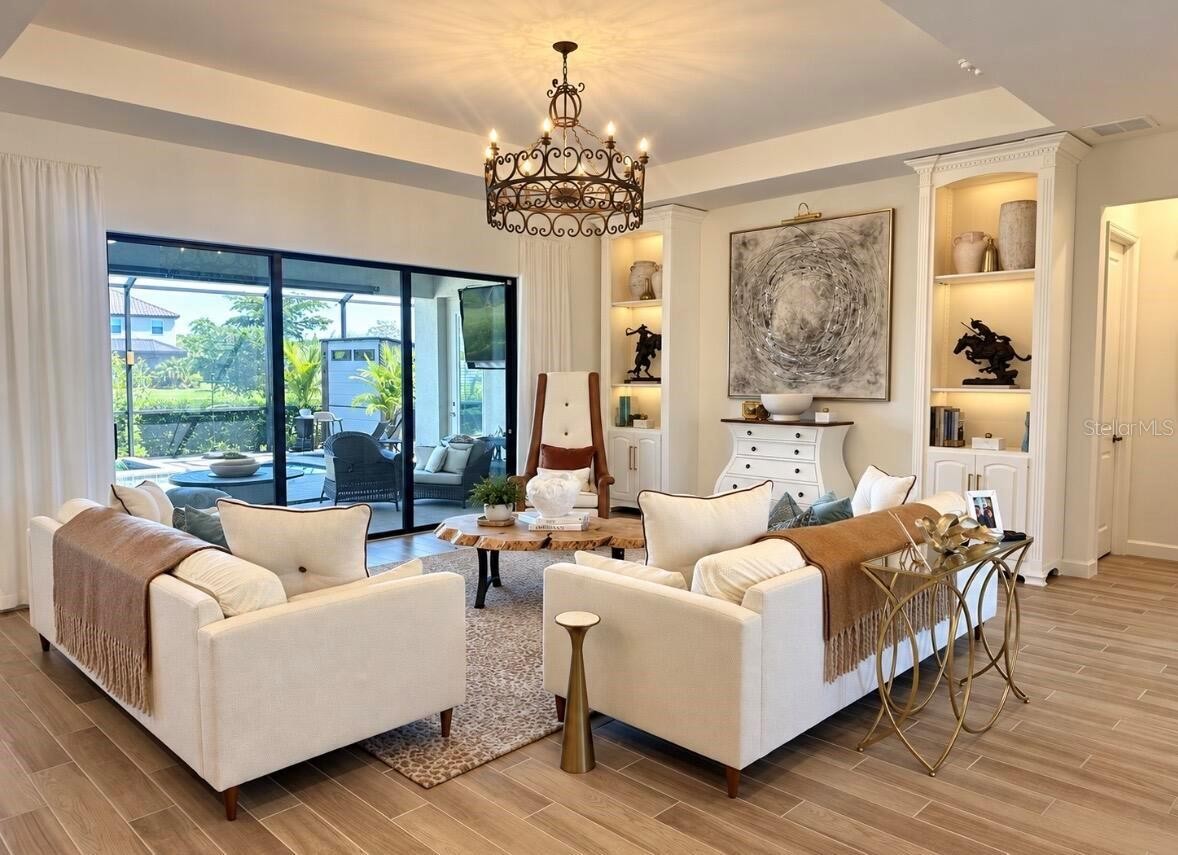 4933 COASTAL DAYS LN