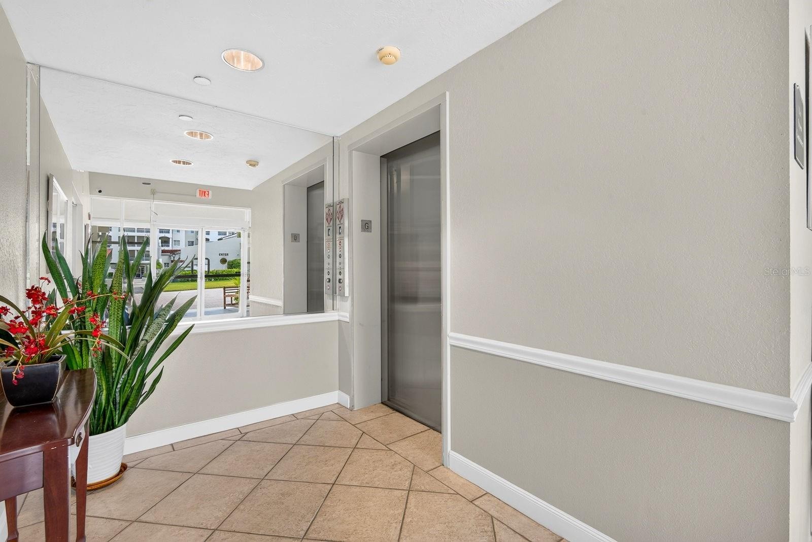 3731 SARASOTA SQUARE BLVD #205D