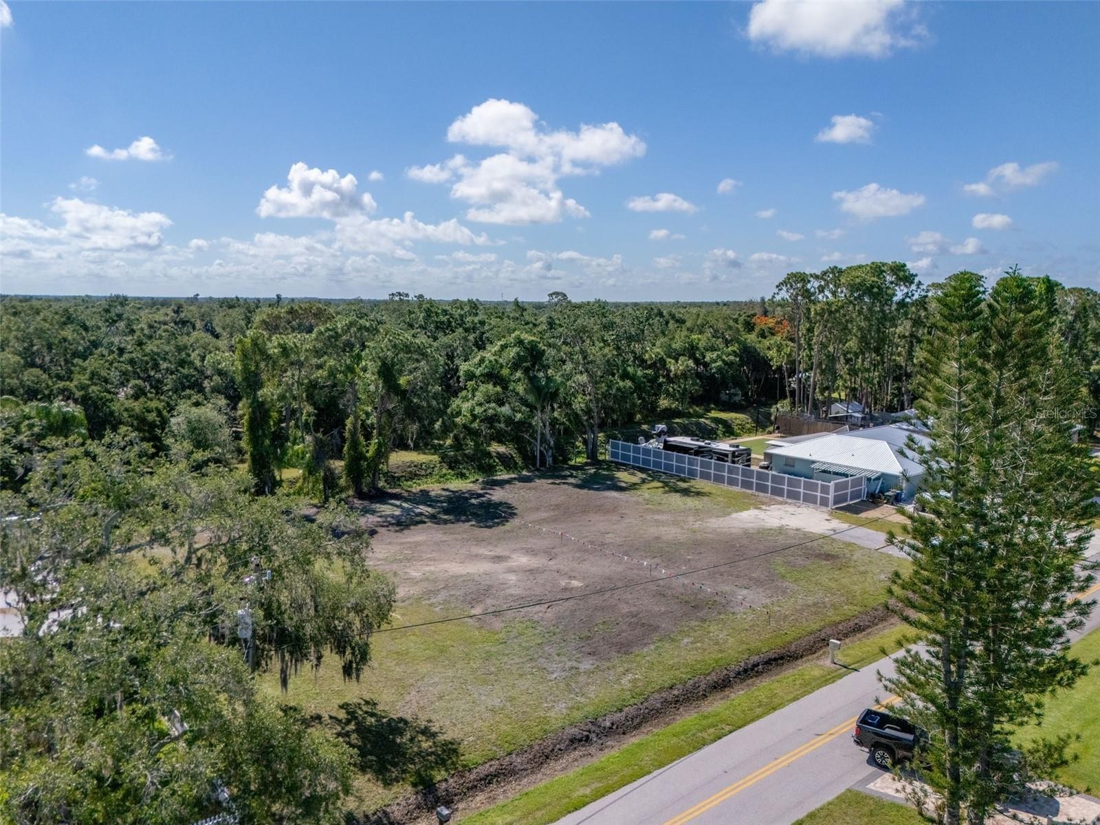 1941 E LEEWYNN DR