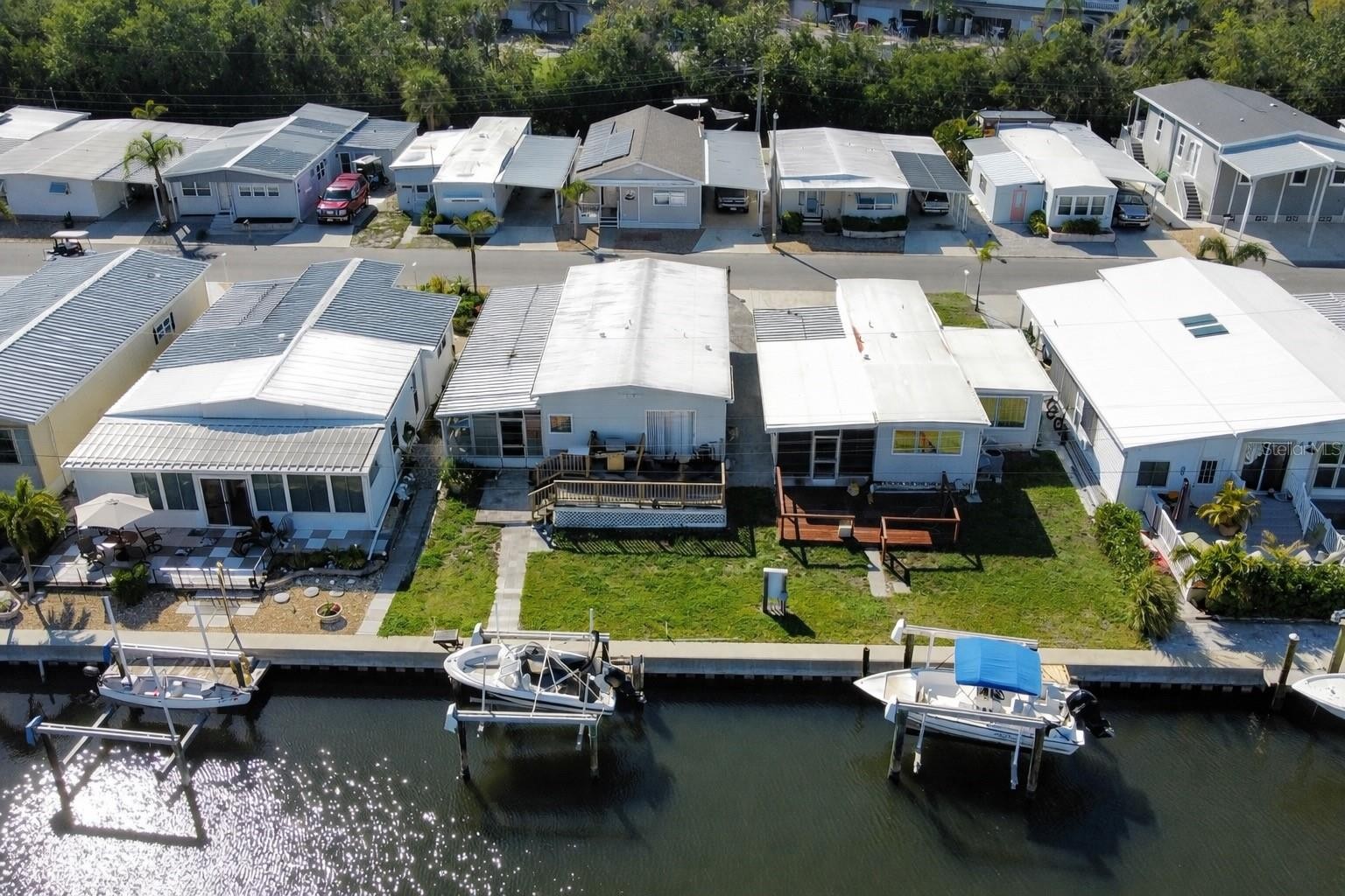 230 BIMINI DR