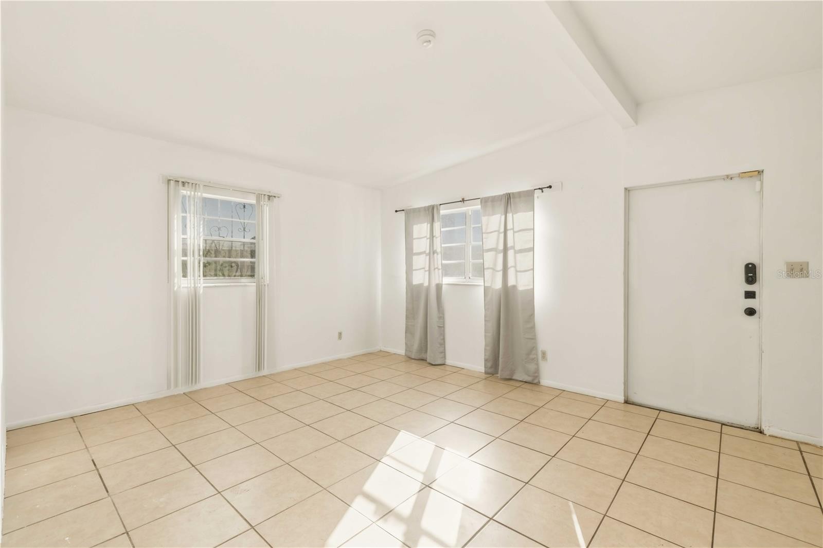 2615 9TH AVE. DRIVE E.