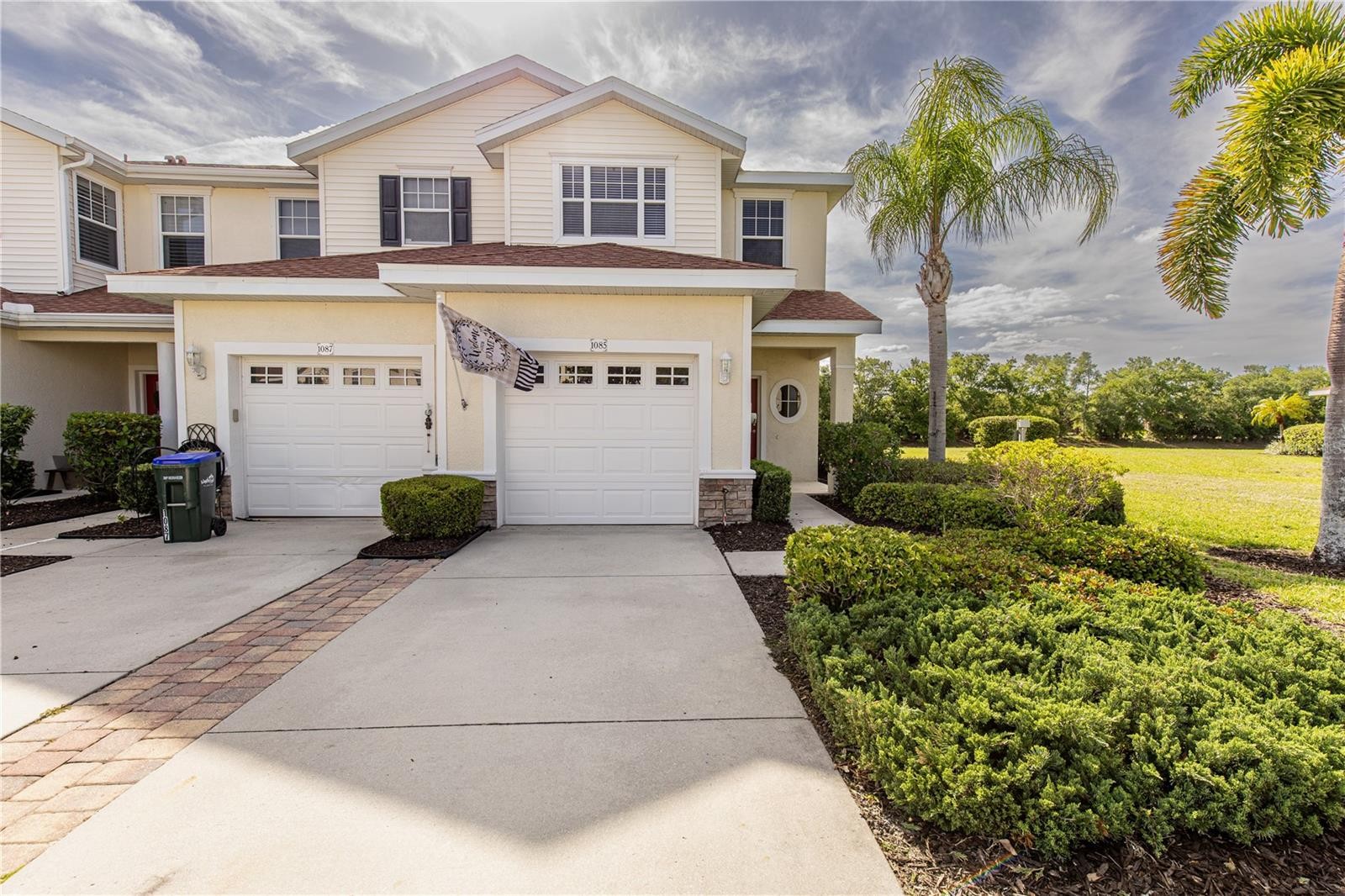 1085 JONAH DR
