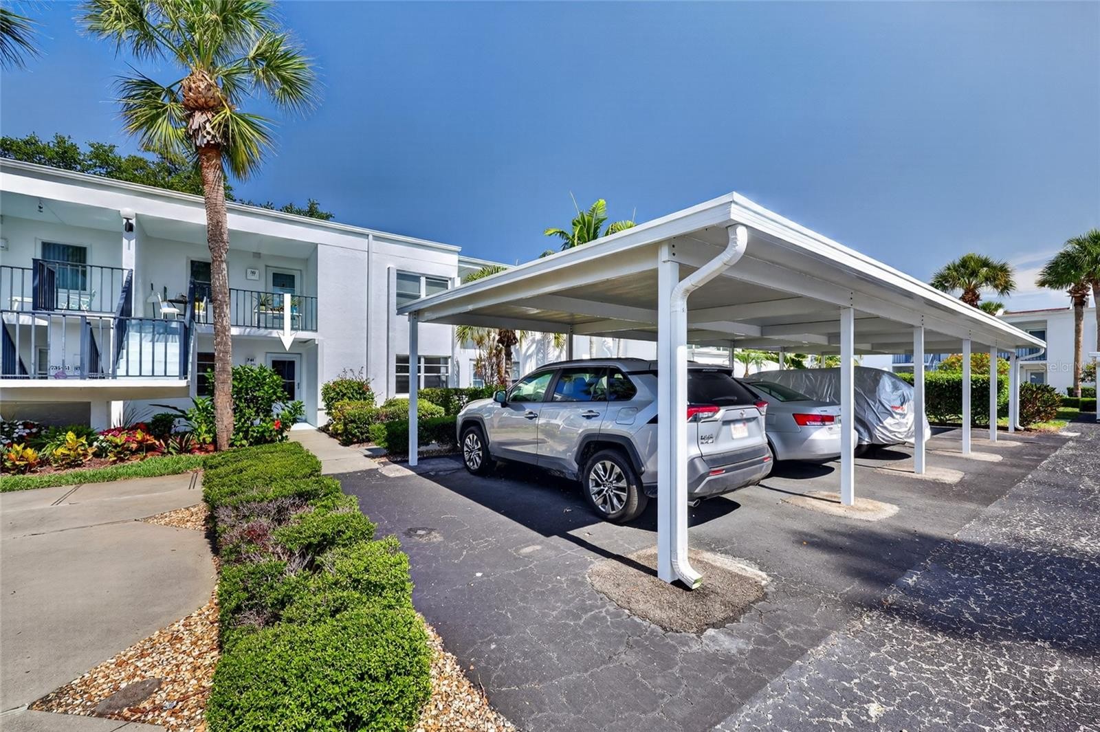 741 CAPRI ISLES BLVD #111