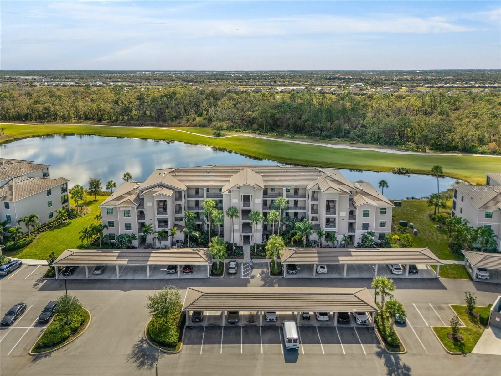 17520 GAWTHROP DR #102