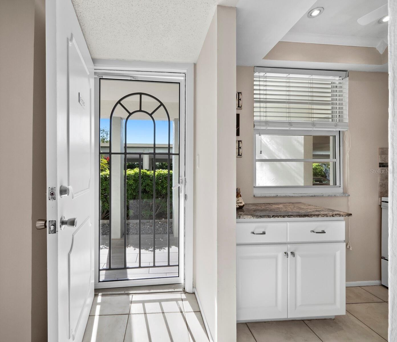 4350 CHATHAM DR #105