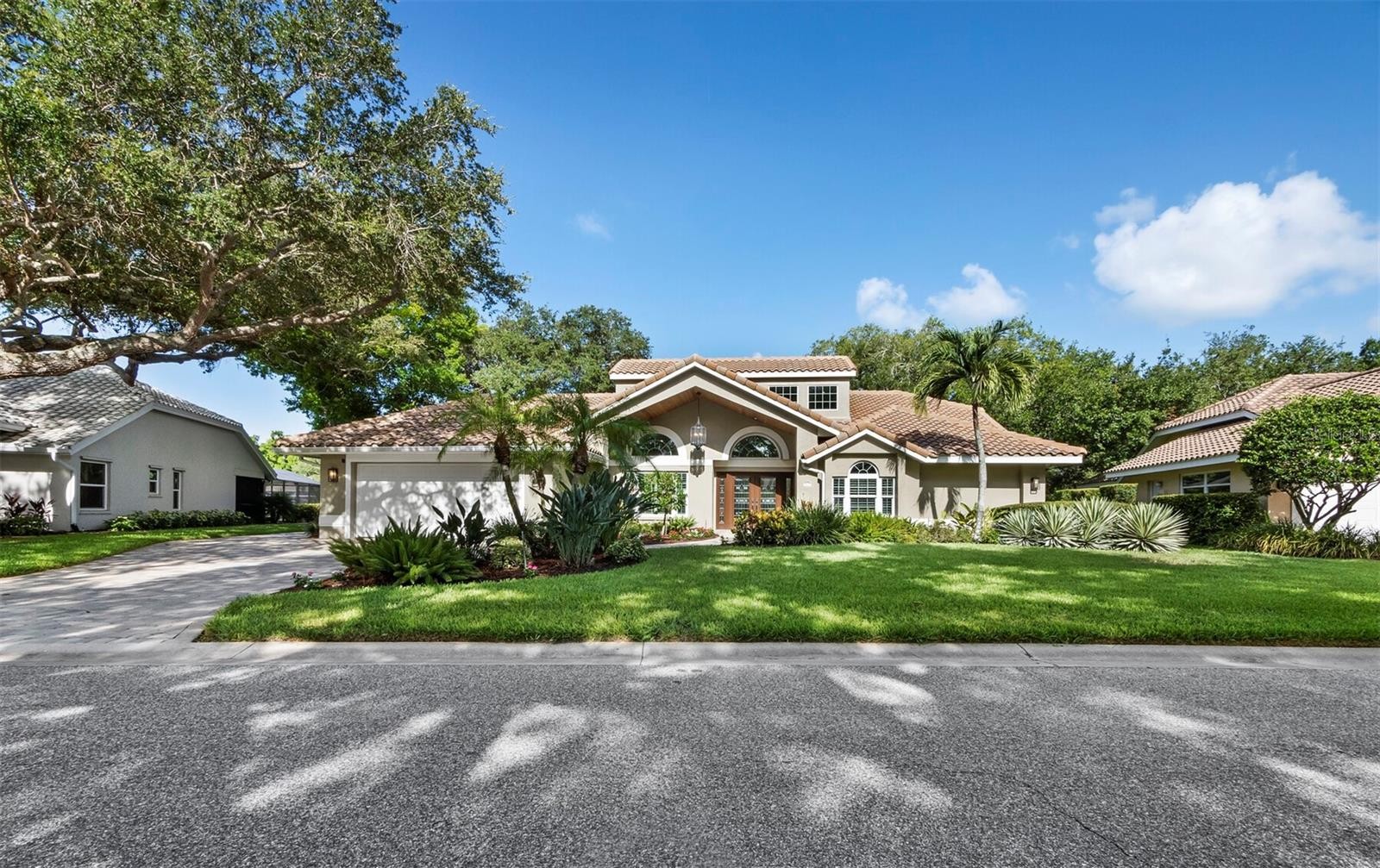 8314 CYPRESS HOLLOW DR