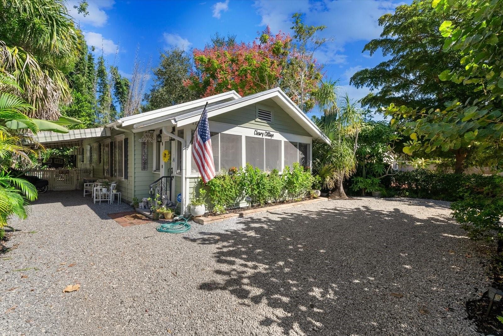 1777 ALTA VISTA ST