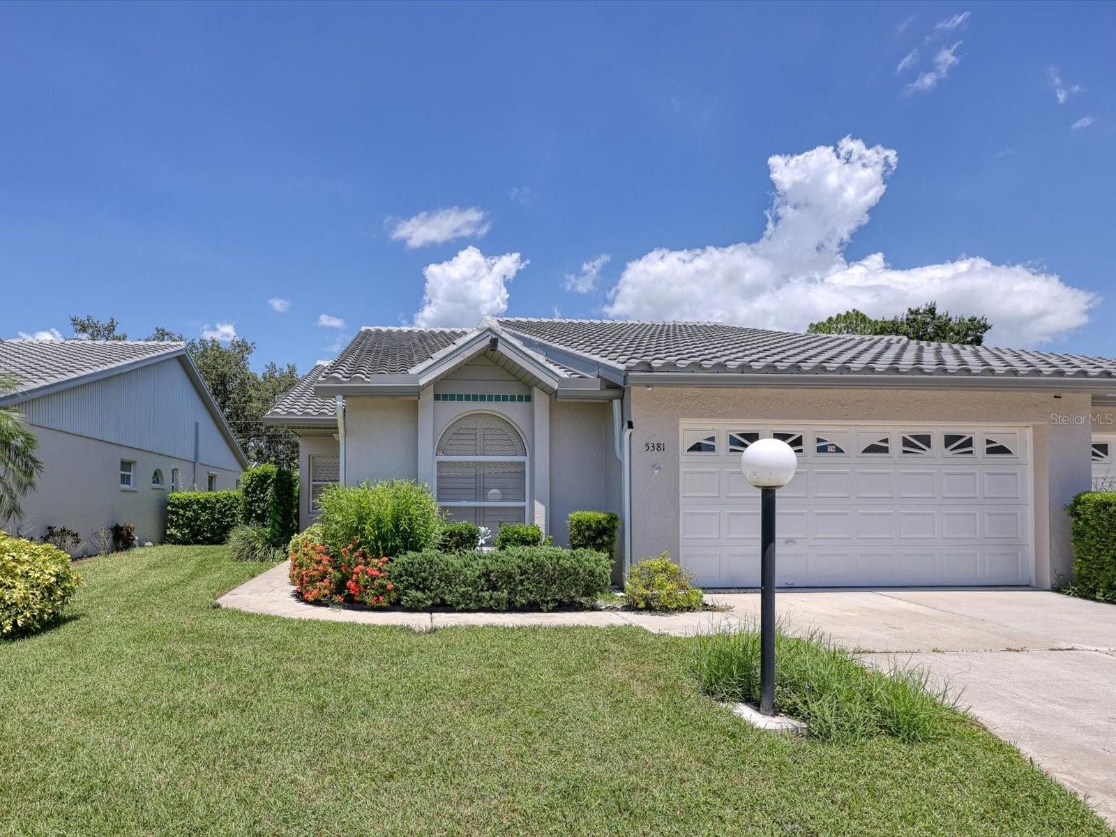 5381 KELLY DR #15
