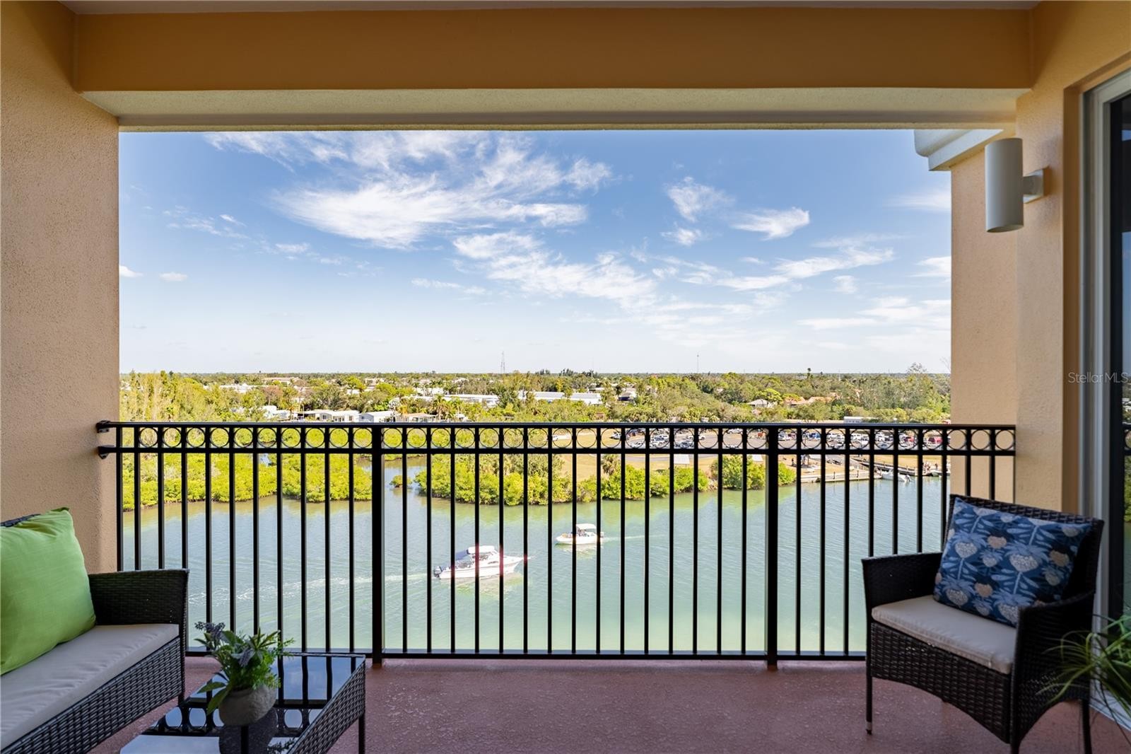 157 TAMPA AVE E #706