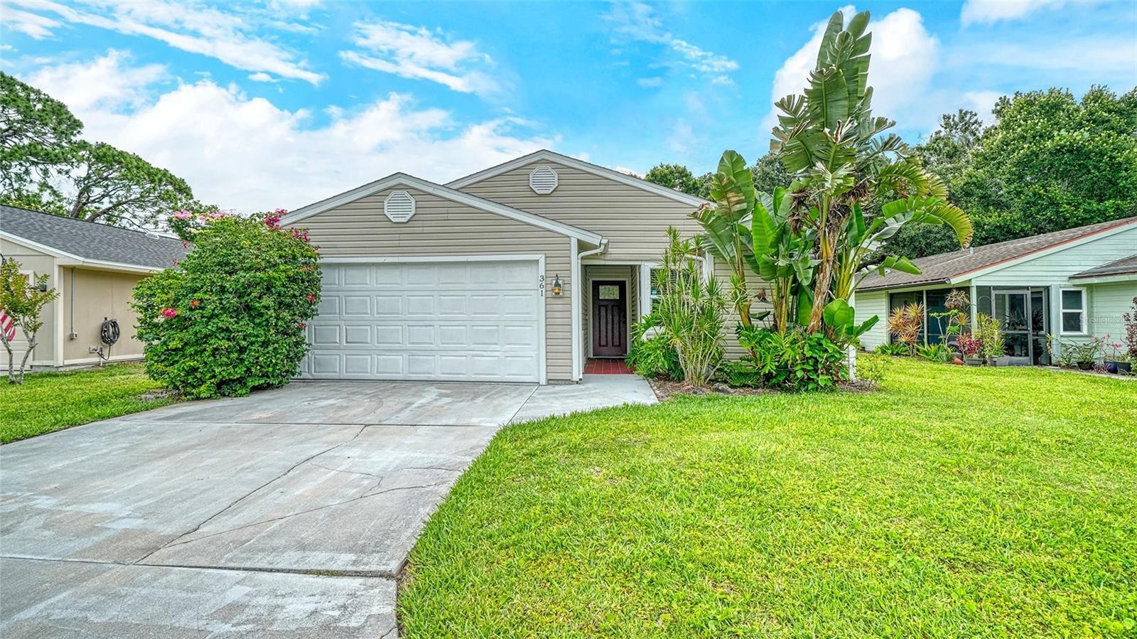 361 BEARDED OAKS CIR