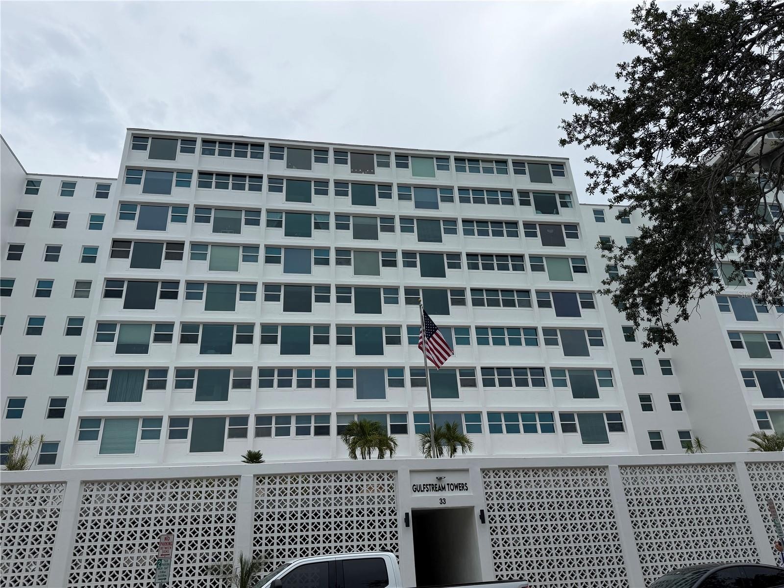 33 S GULFSTREAM AVE #1001