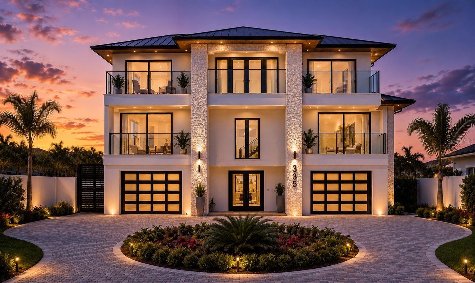 335 N WASHINGTON DR