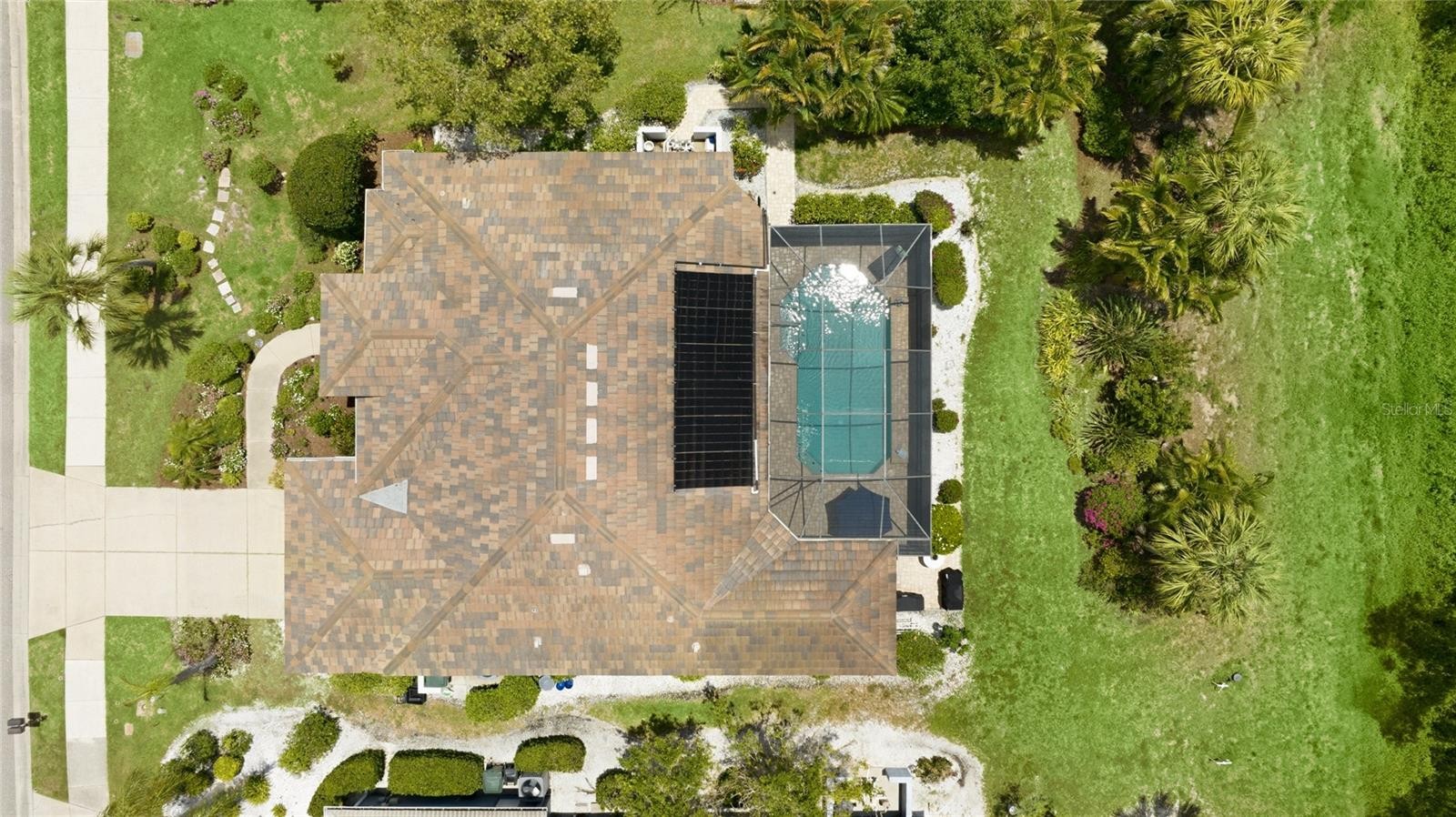 2102 CALUSA LAKES BLVD