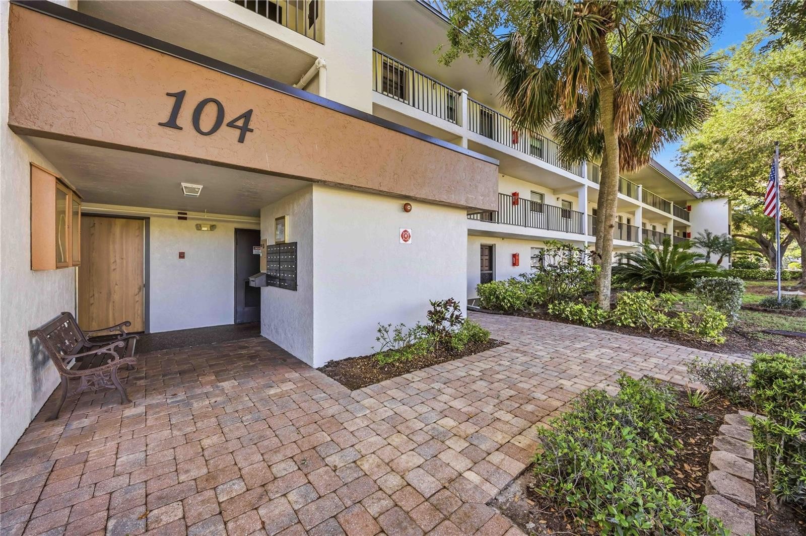 104 CAPRI ISLES BLVD #301