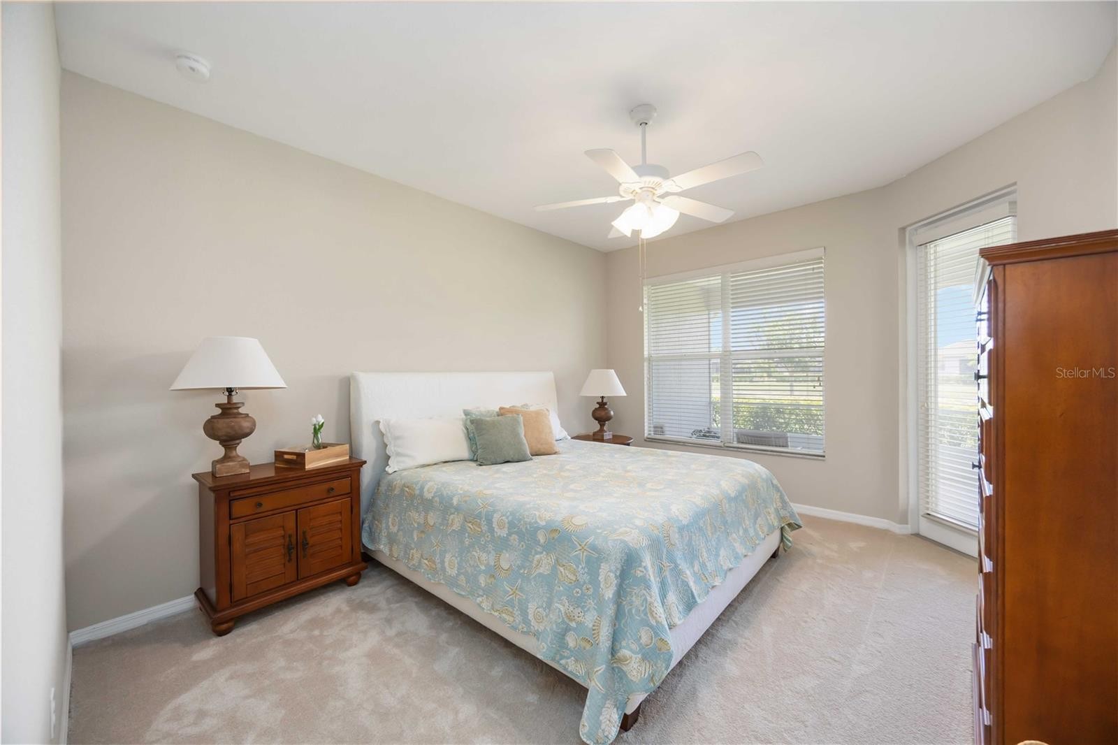 1911 SCARLETT AVE