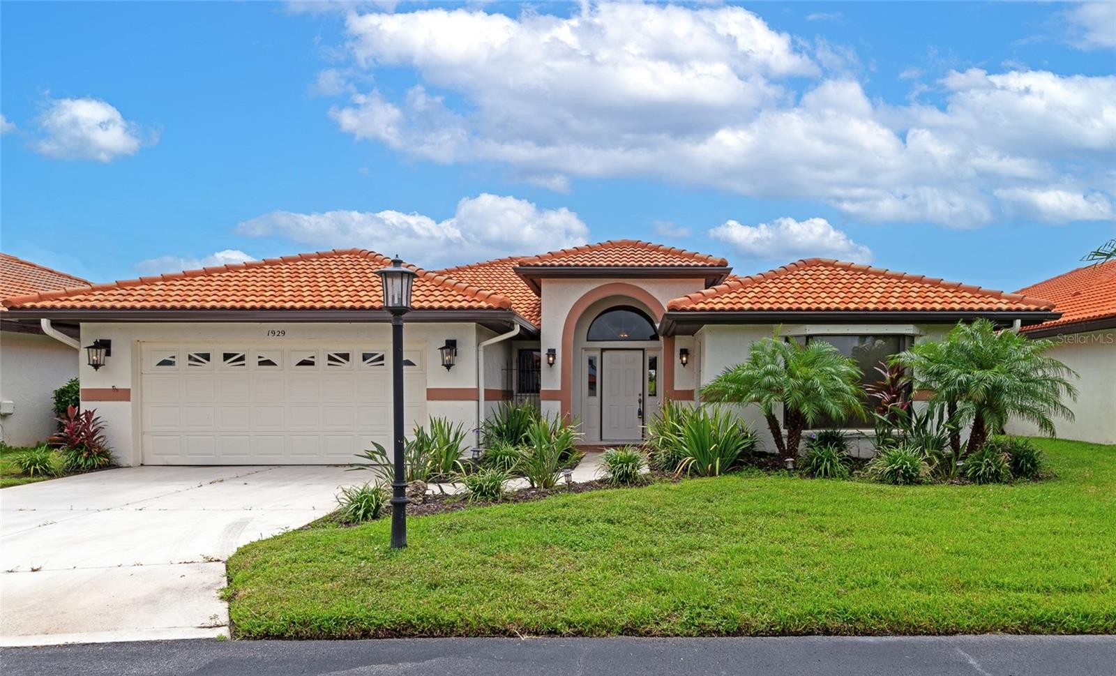 1929 Tradewinds Cir Venice Florida 34293