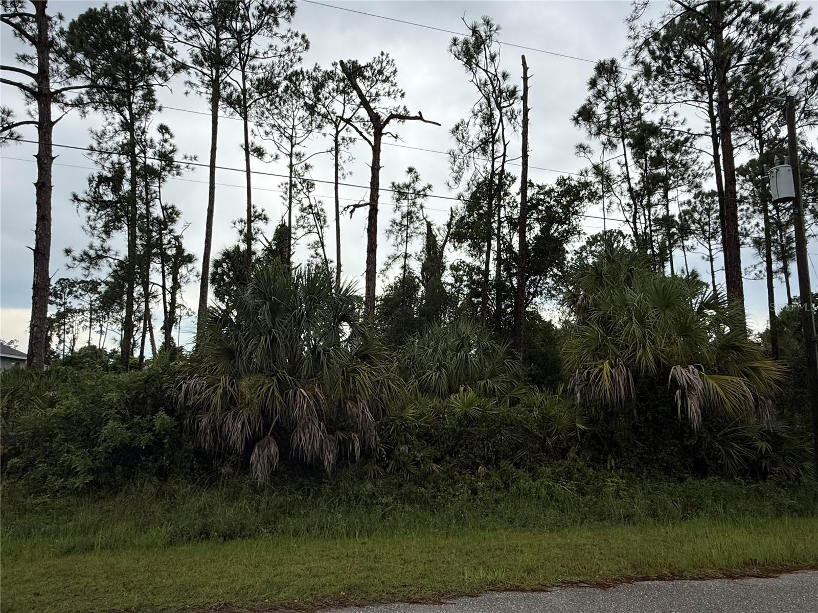 Lot 2 TITAN ST