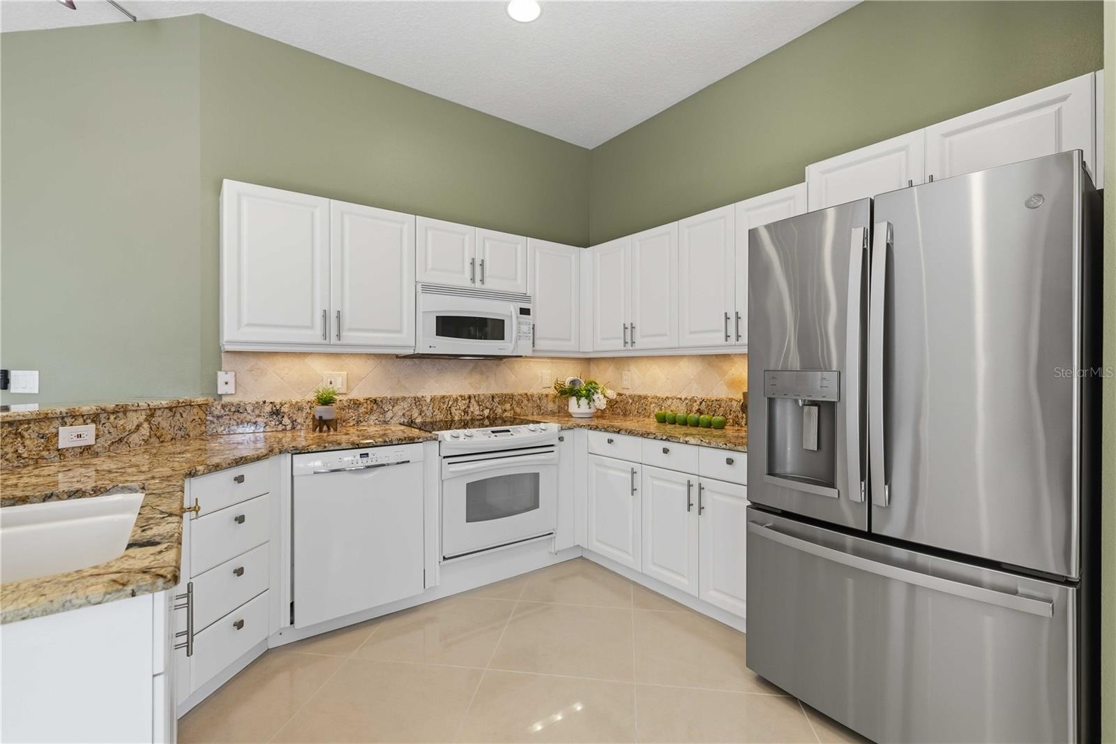 6991 SUPERIOR STREET CIR