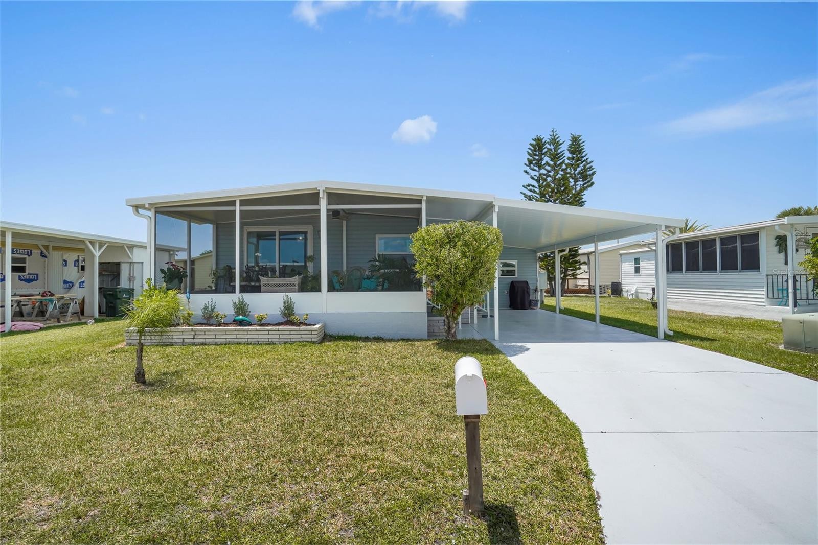 512 IMPERIAL DR