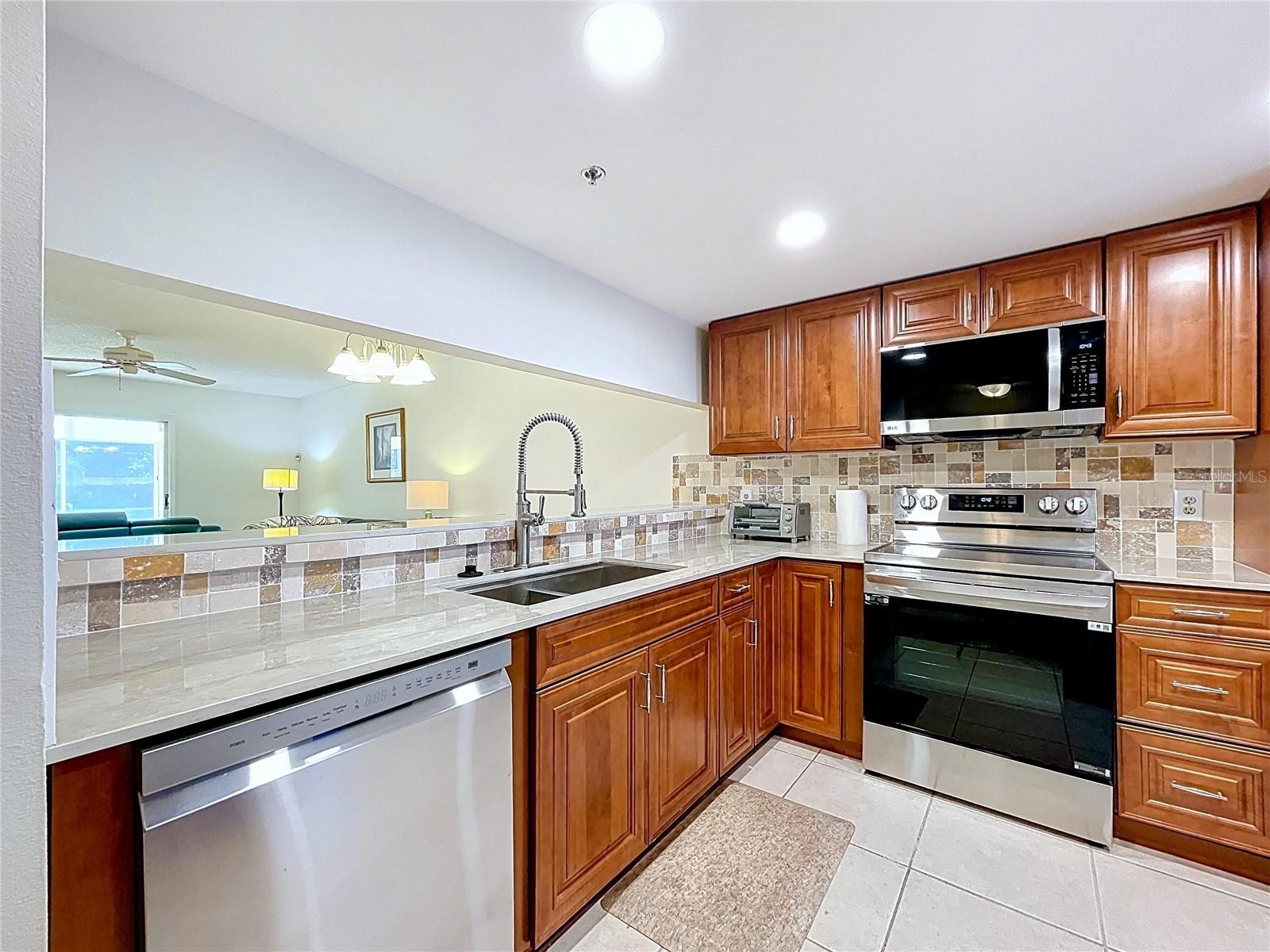 7201 29TH AVE DR #102