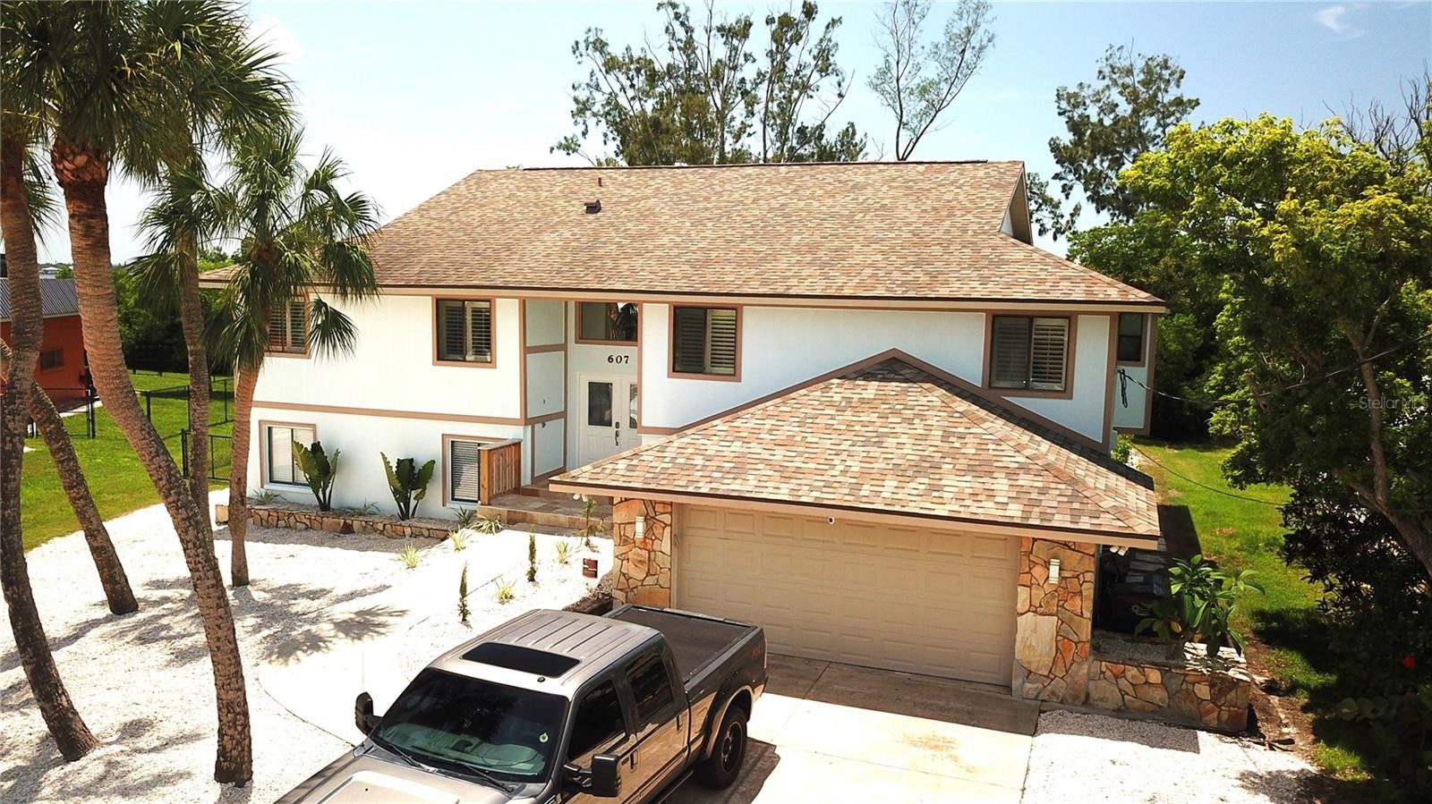607 IXORA AVE