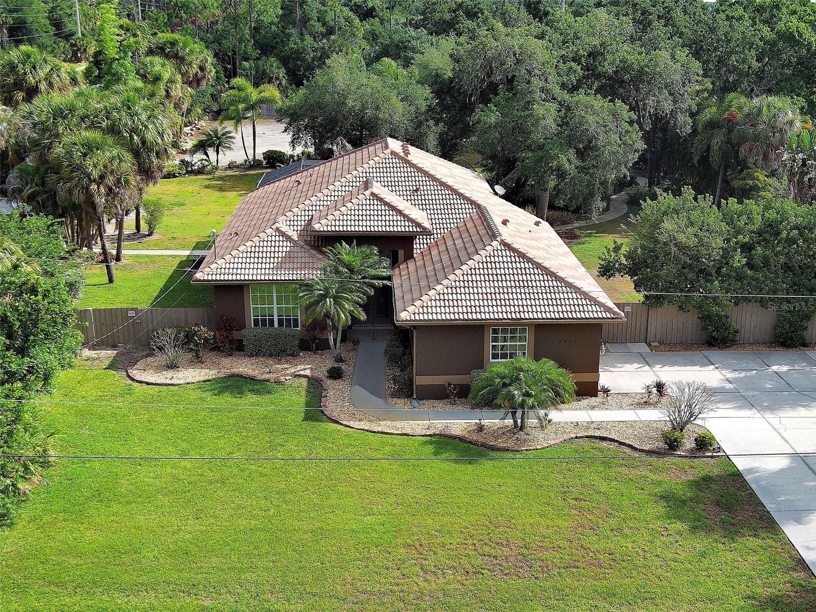 3950 PEPPER LN