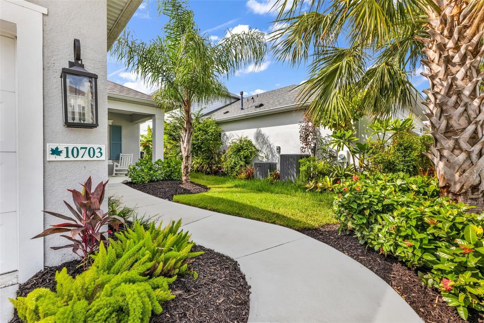 10703 FALLING LEAF CT