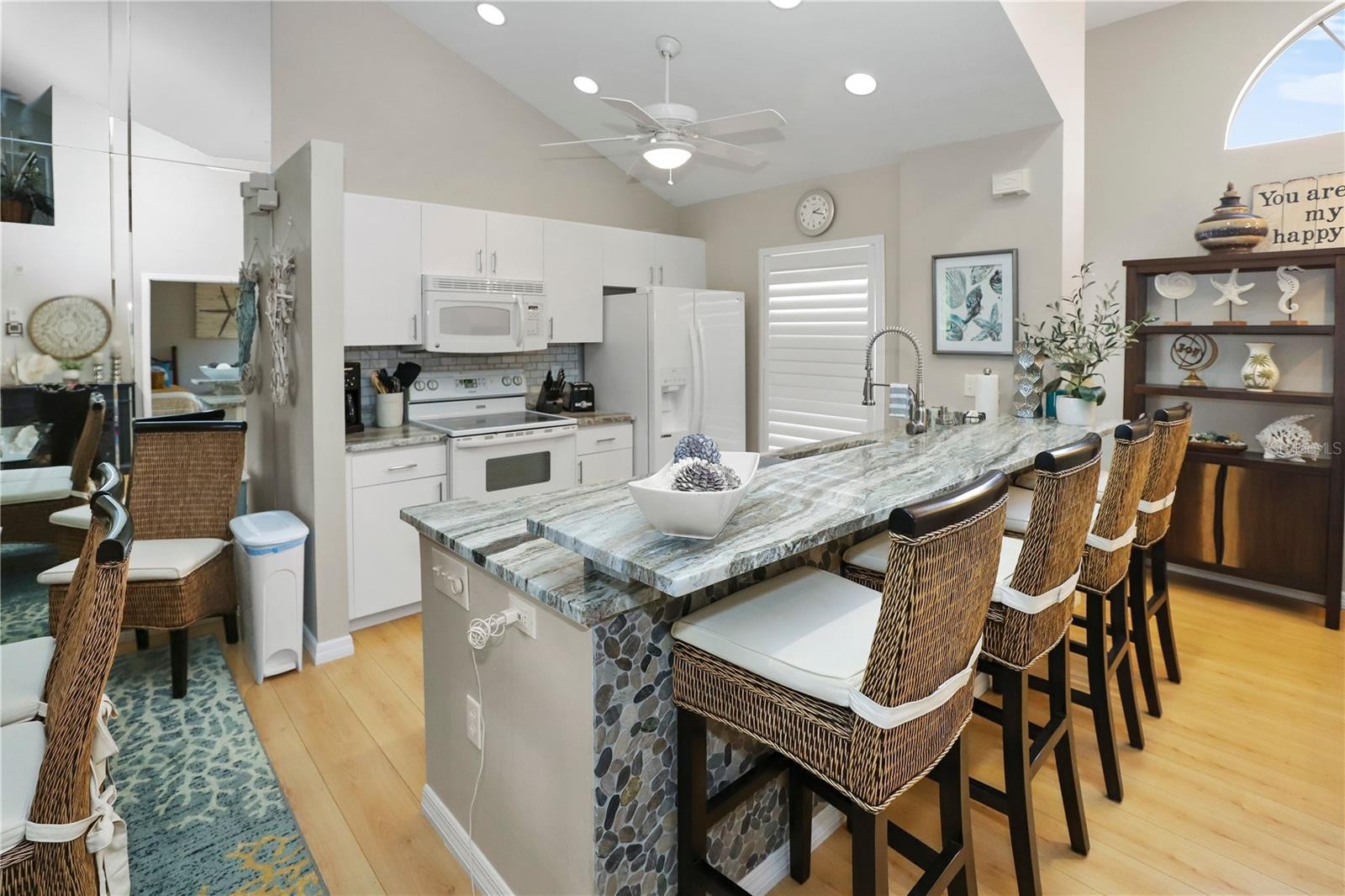 8370 WINGATE DR #725