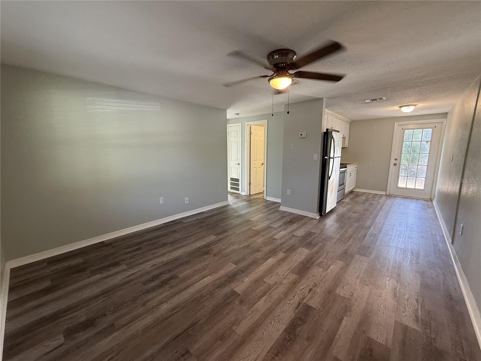 350 ELMSTREET CT #6