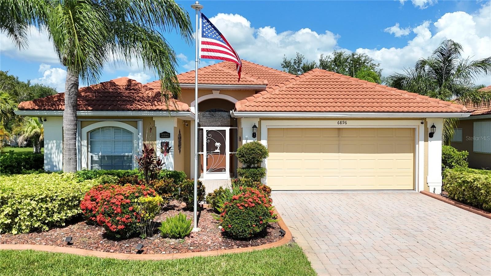 6896 TALON BAY DR