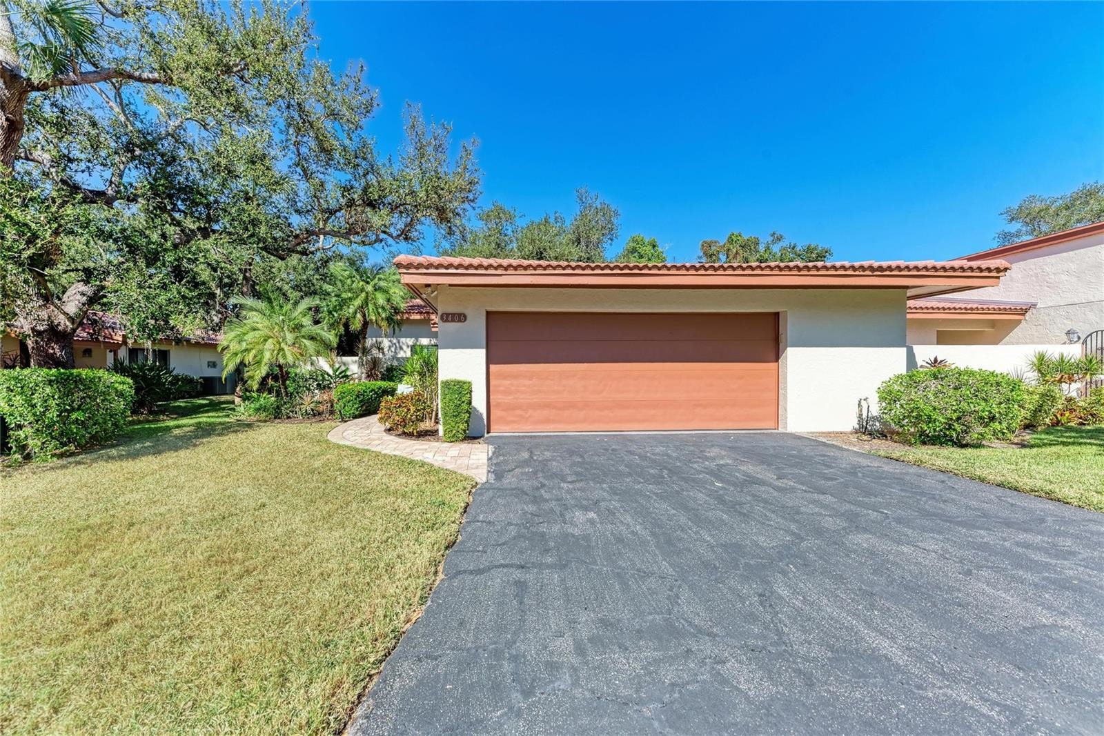 3406 FALCON PL