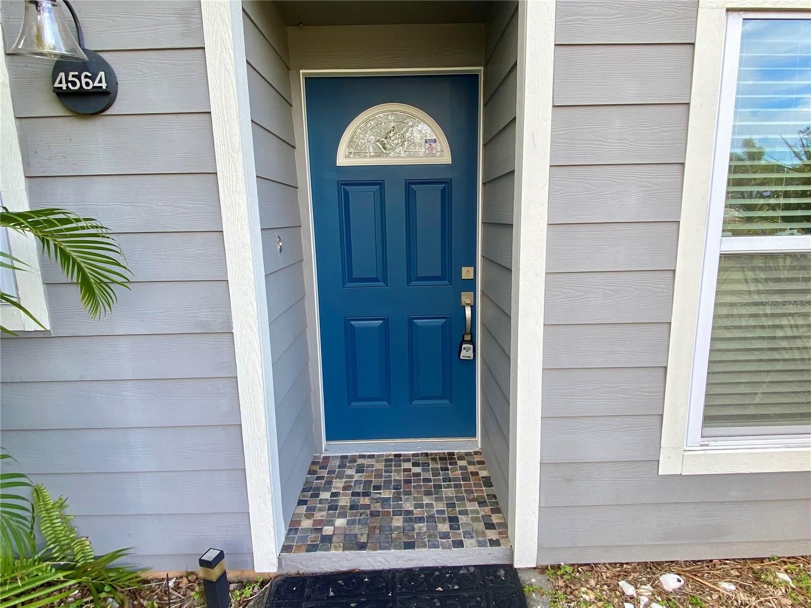 4564 IOLA DR