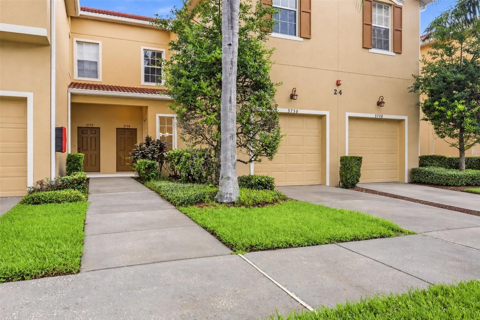 3750 PARKRIDGE CIR #24-103