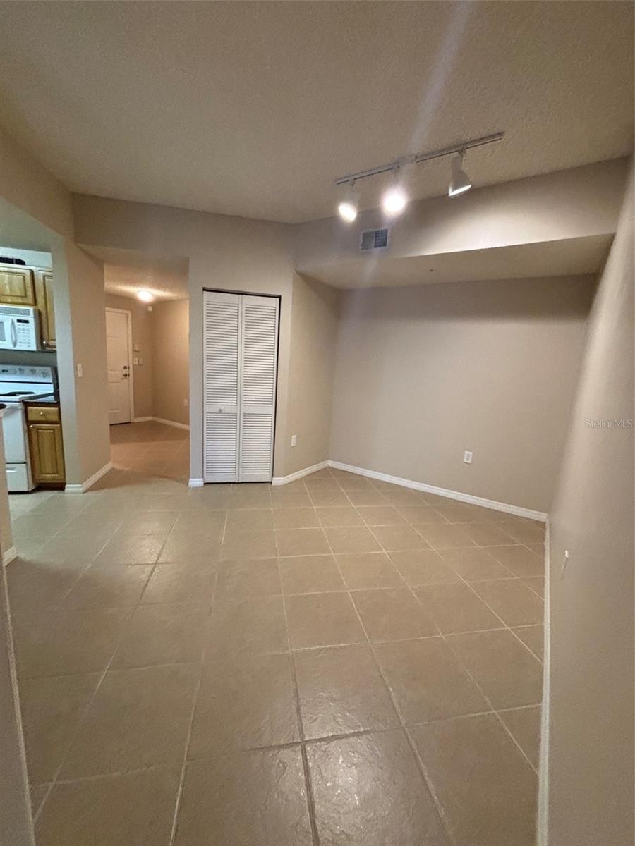 5459 BENTGRASS DR #2-303