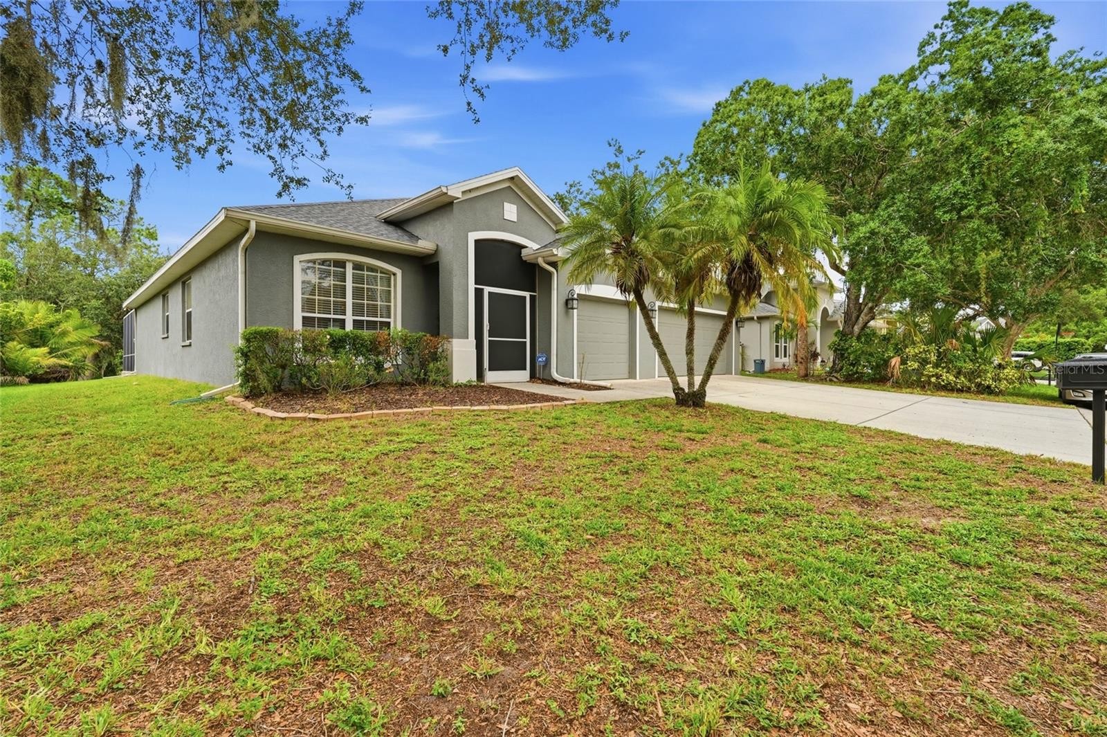 835 CEDARCREST CT