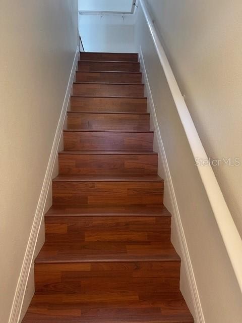 8837 WHITE SAGE LOOP