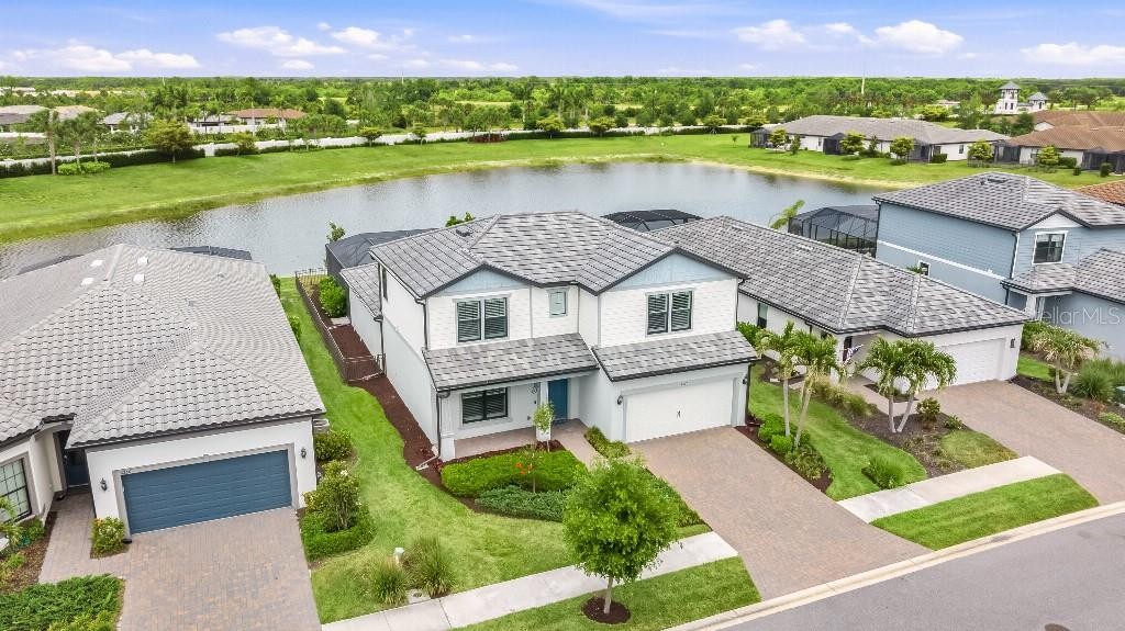 6270 CRESTED EAGLE LN